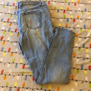 Vip High-Rise Skinny destroyed jeans